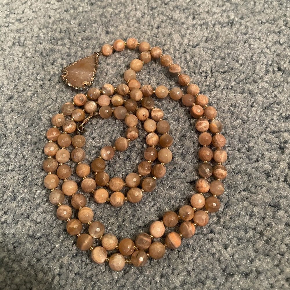 Arrowhead Necklace - image 3